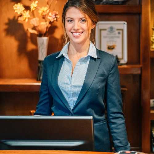 recepcionista fotos para site casa porto eventos